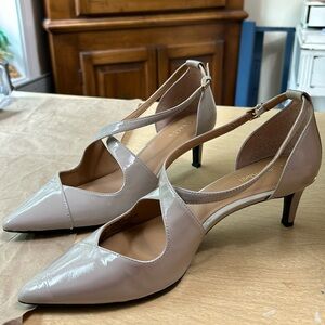 Size 9. Taupe high heels
